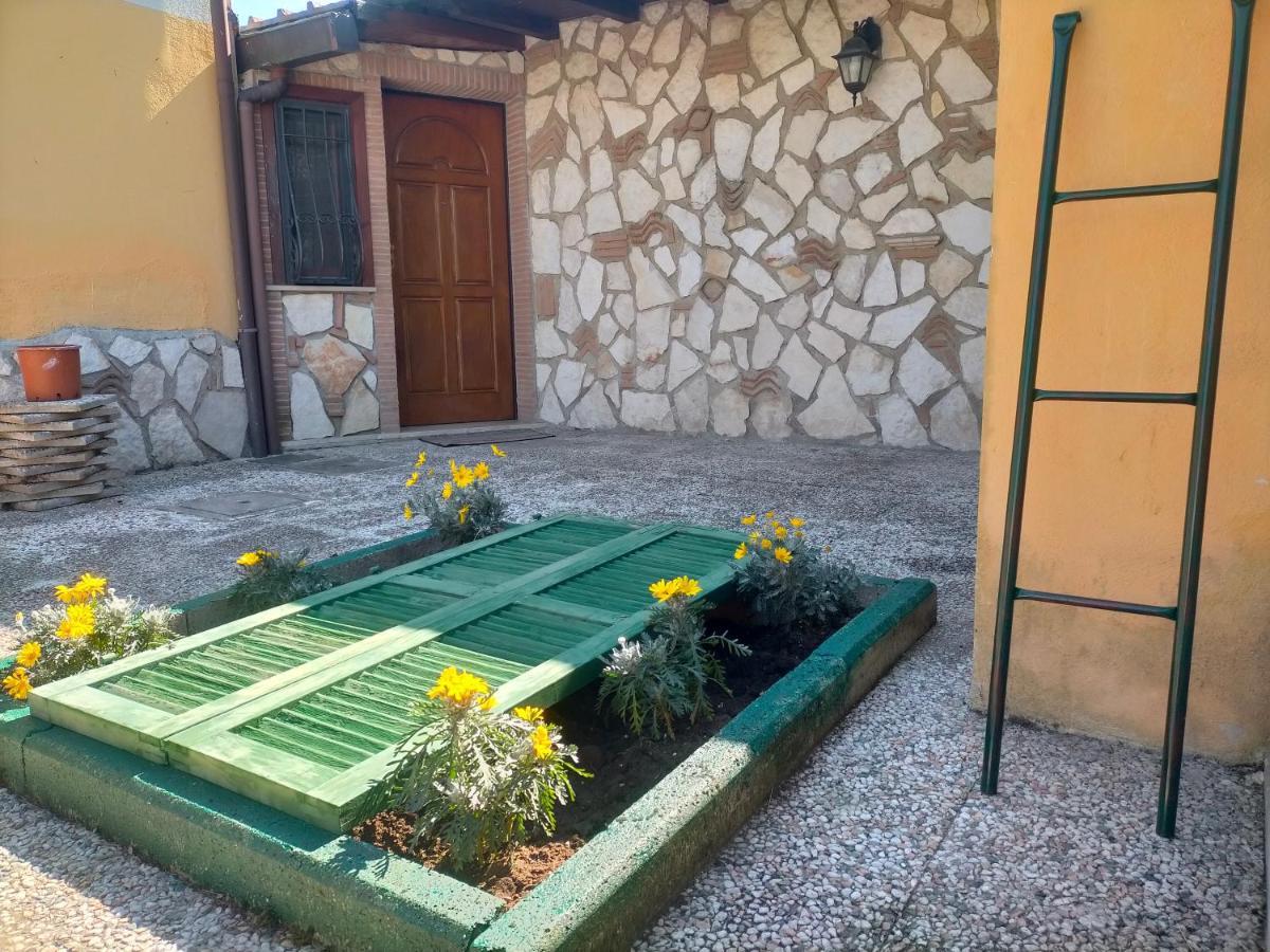 Civico Ventitre Apartman Mentana Kültér fotó